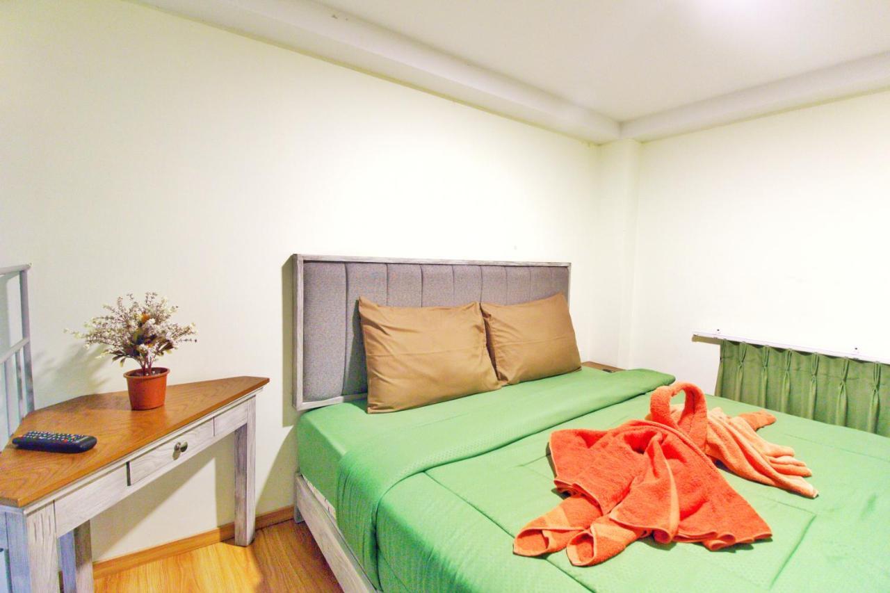 ג'קרטה Urbanest Inn House Slipi חדר תמונה